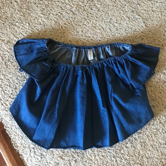 Denim Off The Shoulder Crop Top - Picture 3 of 5